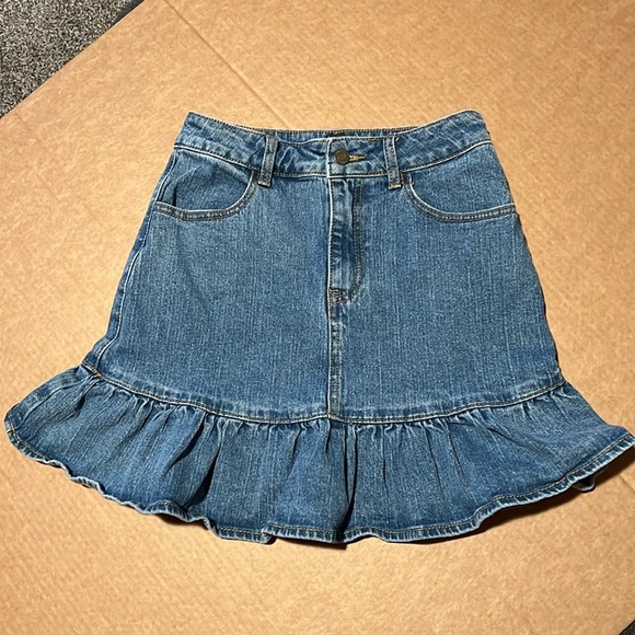 Brandy Melville Y2K ruffled denim mini skirt by J. Galt, size S - Picture 9 of 12
